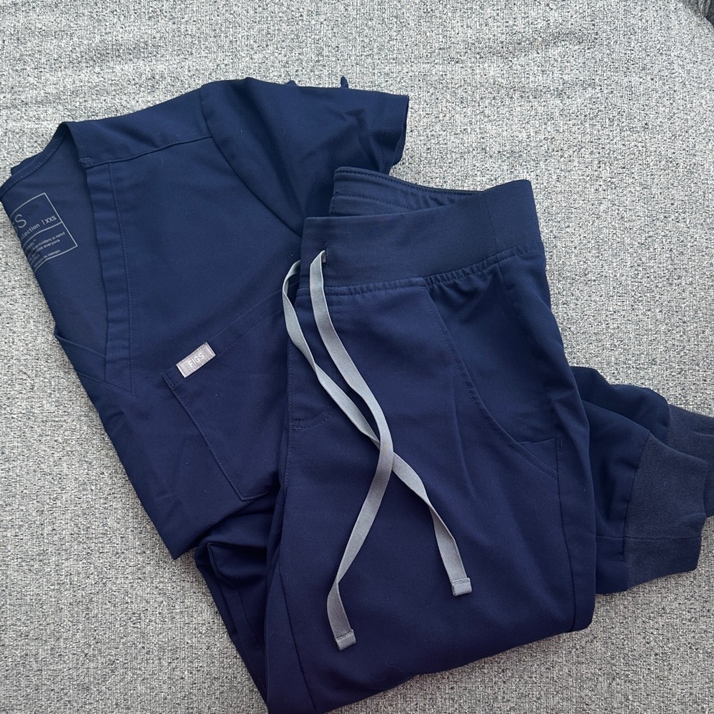 Figs navy blue scrub set. Size XXS